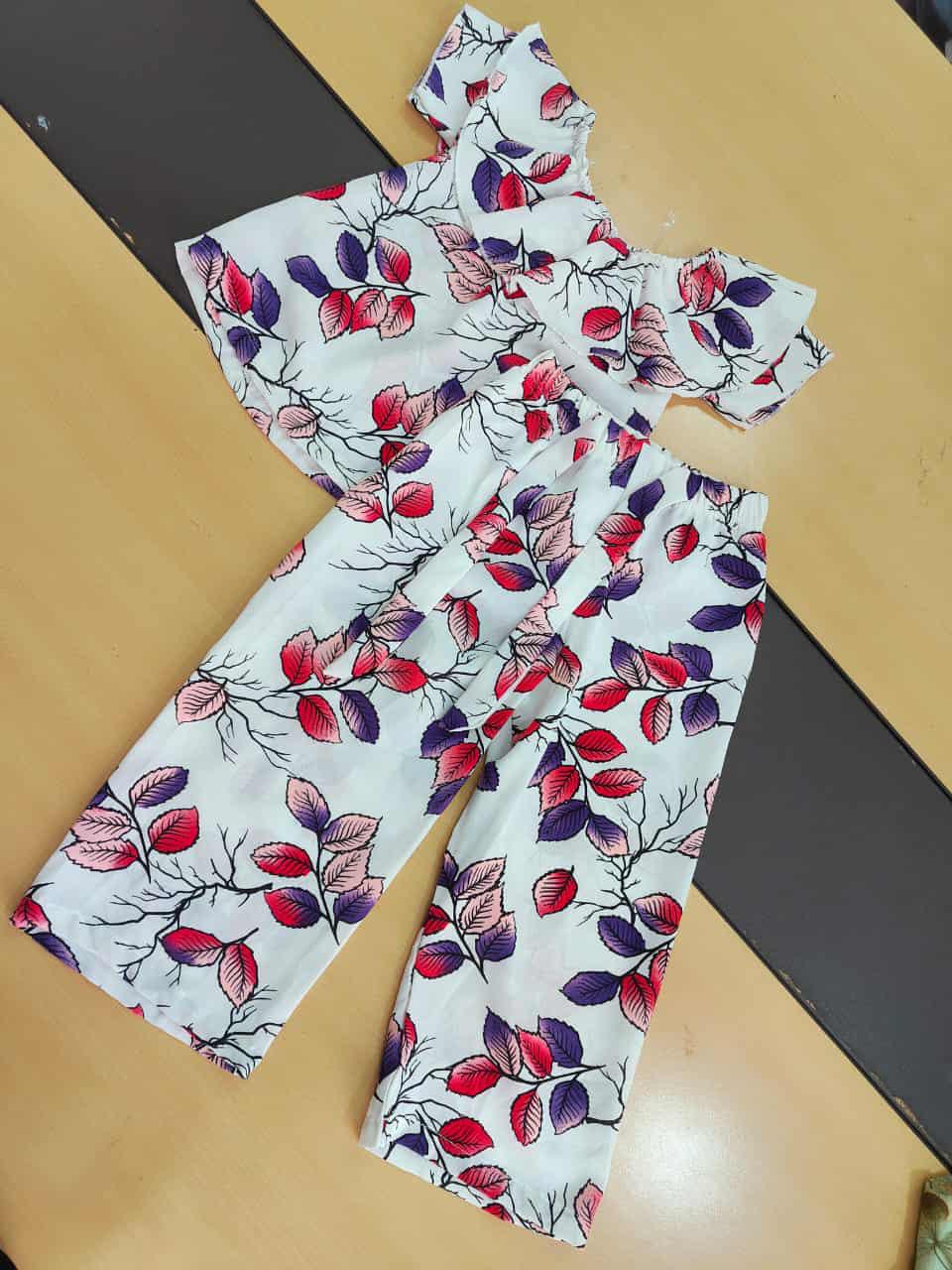 মাল্টি-স্ট্রাইপ  টপ ও প্যান্ট কম্বো